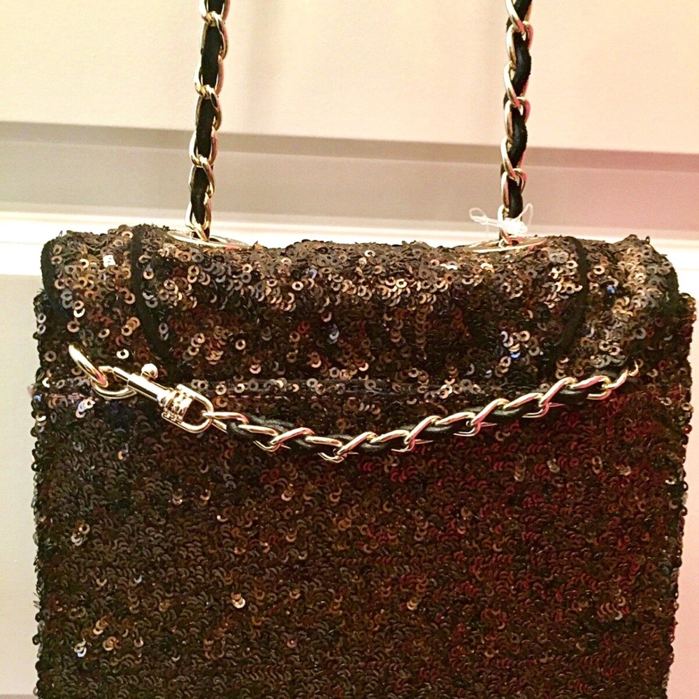 ELAINE TURNER Sequin Embellished Flap Bag - Picture 12 of 12